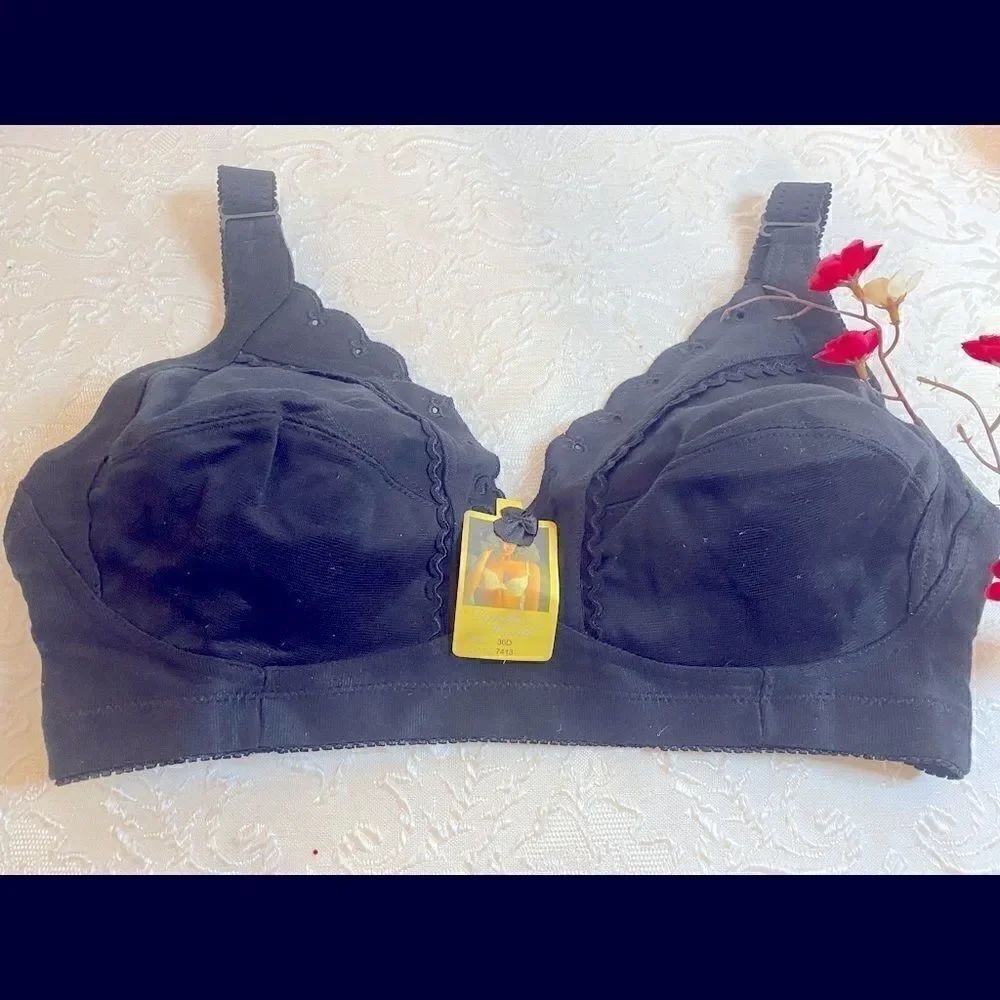 🎀Lynda’s world fashion embroidery floral Bra 36D
